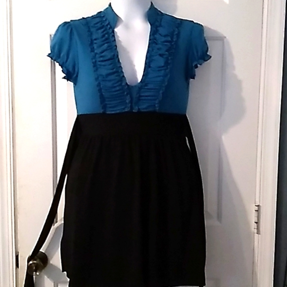 Womens large ruffle top dress